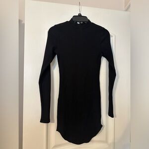 Elegant Black mini Sleeve Dress